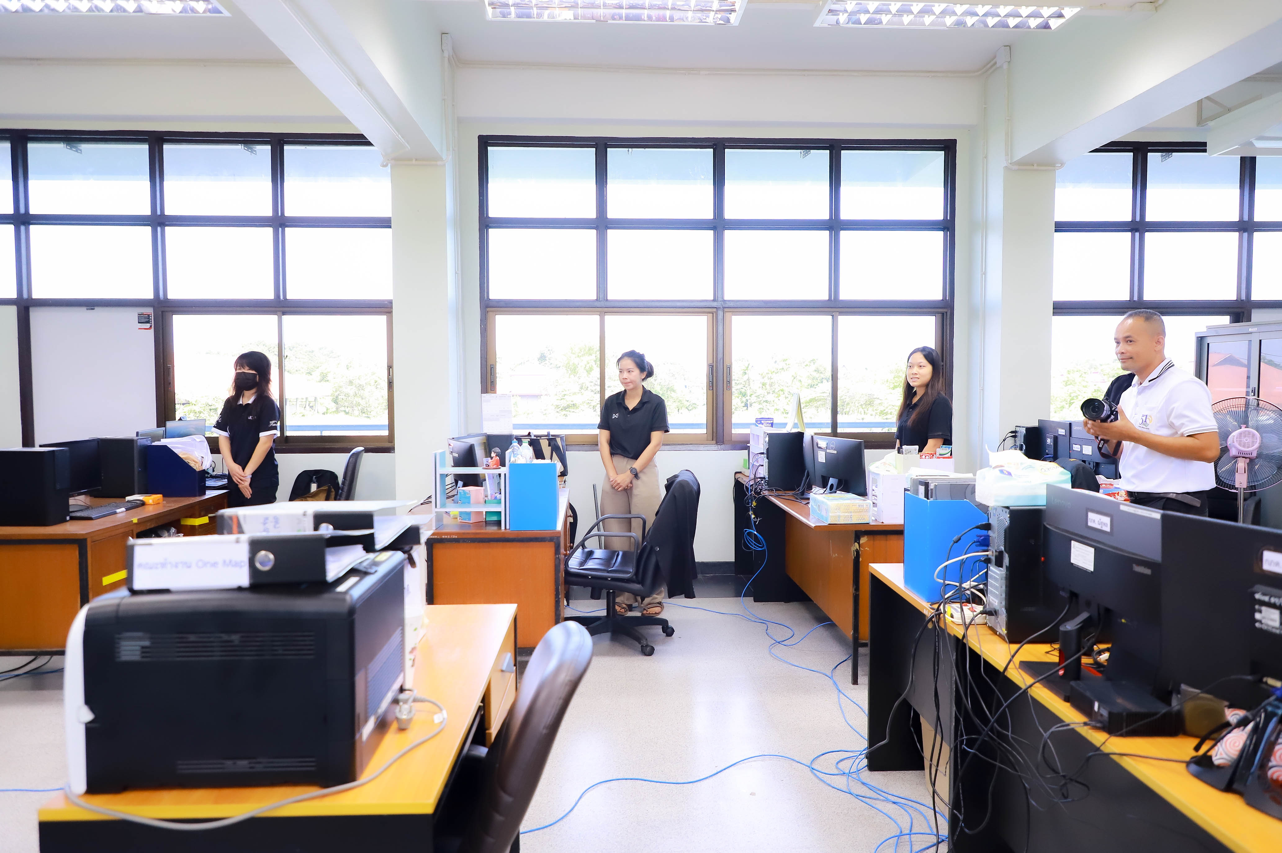title - รองเลขาธิการ ส.ป.ก. ลุยเตรียมงาน 